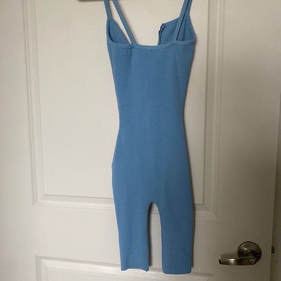 Powder Baby Blue One Piece HalfWay ZIP 🤍🤍 - Picture 6 of 7